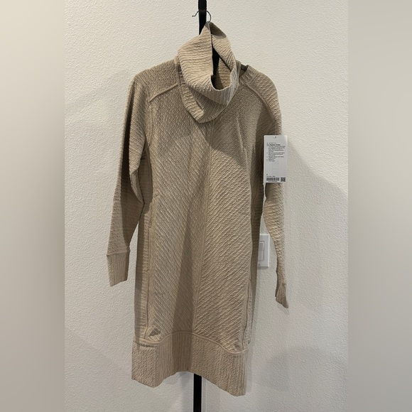 Lululemon On Repeat Dress in Khaki, New with Tag - Picture 4 of 7